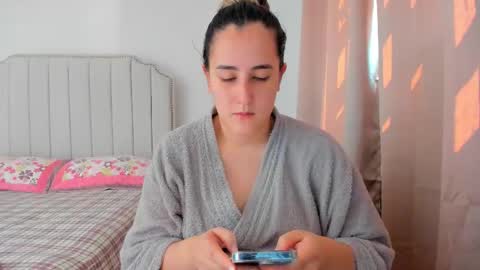 Snapshot of hannaa86 chatting on 11-26-25, 03:57 Hanna online show from 11-26-25, 03:57