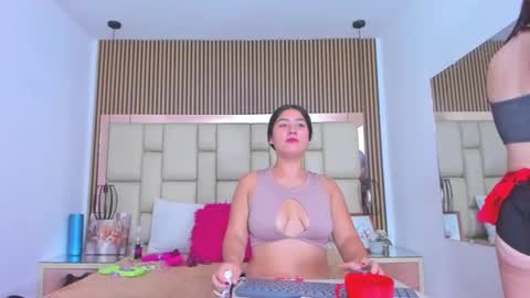 HannaClaire online show from 10-10-25, 08:52