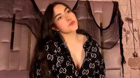 hannacollins_2 online show from 10-28-25, 12:52