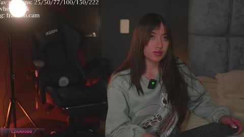 Snapshot of hannafrancoo chatting on 10-15-25, 10:54 Hanna franco online show from 10-15-25, 10:54