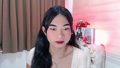 Snapshot of hannah_davis69 chatting on 01-20-25, 01:50 Alex online show from 01-20-25, 01:50