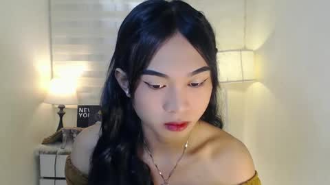 Snapshot of hannah_davis69 chatting on 01-25-25, 12:59 Alex online show from 01-25-25, 12:59