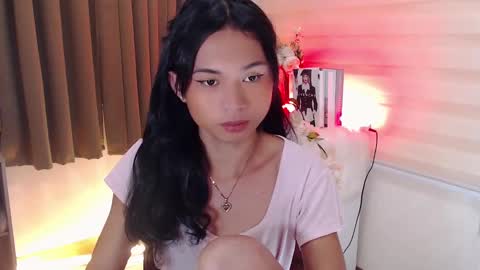 Snapshot of hannah_davis69 chatting on 02-05-25, 08:54 Alex online show from 02-05-25, 08:54