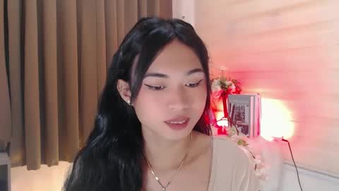 Snapshot of hannah_davis69 chatting on 02-07-25, 04:16 Alex online show from 02-07-25, 04:16