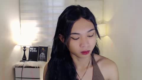 Snapshot of hannah_davis69 chatting on 02-08-25, 04:57 Alex online show from 02-08-25, 04:57