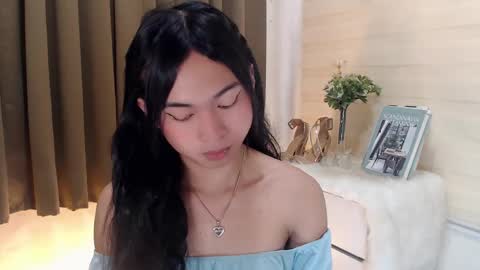 Snapshot of hannah_davis69 chatting on 03-06-25, 04:30 Alex online show from 03-06-25, 04:30