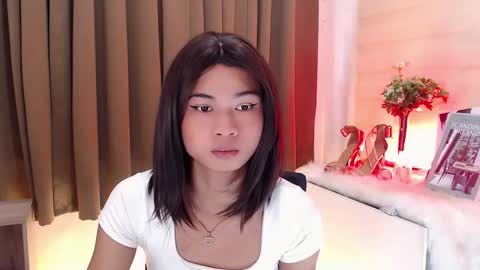 Snapshot of hannah_davis69 chatting on 03-07-25, 03:51 Alex online show from 03-07-25, 03:51