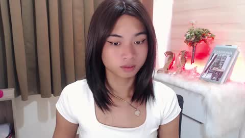 Snapshot of hannah_davis69 chatting on 03-09-25, 05:33 Alex online show from 03-09-25, 05:33