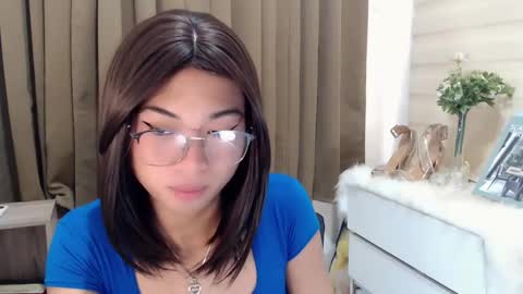 Snapshot of hannah_davis69 chatting on 03-11-25, 12:54 Alex online show from 03-11-25, 12:54