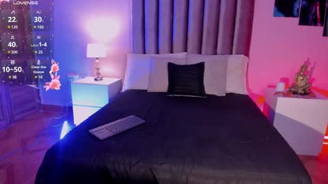 Hannah online show from 02-18-25, 02:49