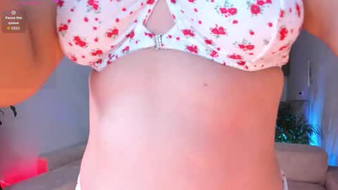 Hannah online show from 11-07-25, 03:06