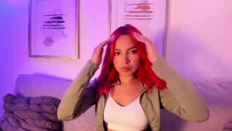 Snapshot of hannah_rosee_ chatting on 07-17-26, 04:19 Hannah online show from 07-17-26, 04:19