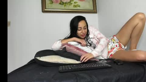 Hannah online show from 04-25-26, 12:08