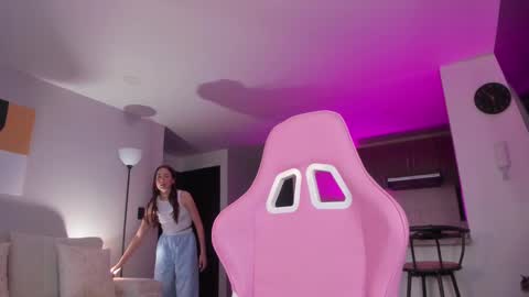 Hannah online show from 02-10-25, 10:51