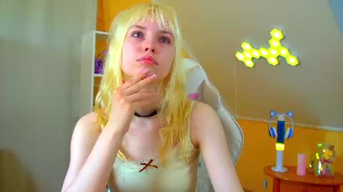 Snapshot of hannahhollis chatting on 06-28-26, 06:08 Hannah online show from 06-28-26, 06:08
