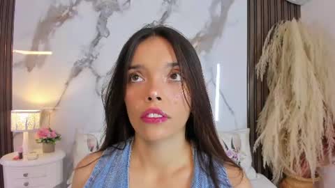 Hannahill69 online show from 07-17-26, 04:52