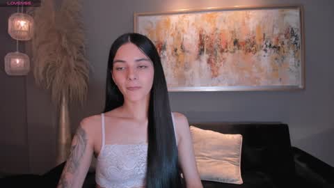 Snapshot of hannahjamesx chatting on 12-15-24, 07:31 HANNAH J online show from 12-15-24, 07:31