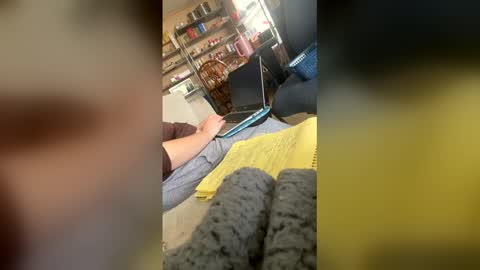 hannahjoyk online show from 04-03-26, 06:06