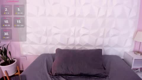 hannahtoons_ online show from 11-25-25, 02:55