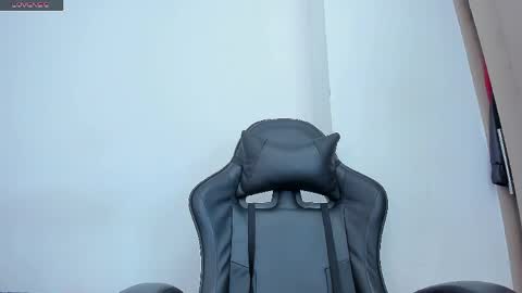 Hanna Independent Model online show from 04-25-26, 01:41