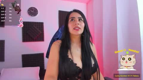 Snapshot of hannarusso chatting on 11-01-25, 03:03 Hanna online show from 11-01-25, 03:03