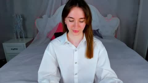 Hannavanilla online show from 05-17-26, 08:45