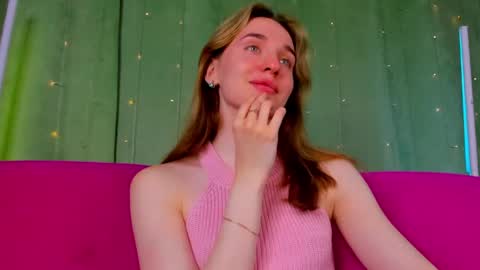 Hannavanilla online show from 06-08-26, 01:28