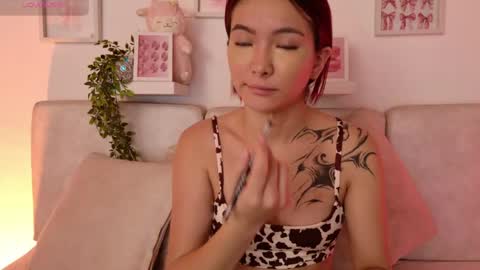 Yumii online show from 04-25-26, 12:19