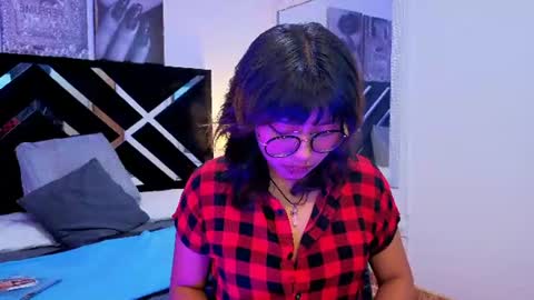 Snapshot of hannita_01 chatting on 06-25-26, 12:09 hannita_01 online show from 06-25-26, 12:09
