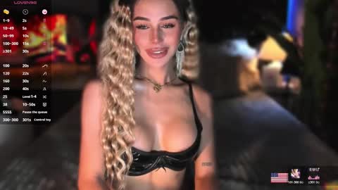 Snapshot of hanny113826 chatting on 11-15-25, 04:47 hanny113826 online show from 11-15-25, 04:47