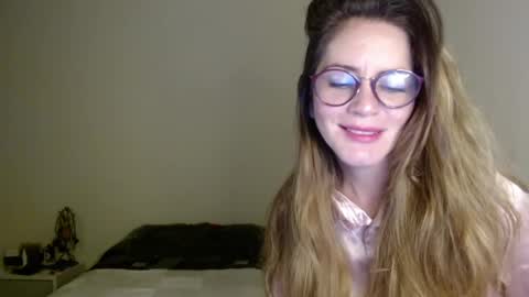 Snapshot of hanny_333 chatting on 01-14-25, 09:24 hanny_333 online show from 01-14-25, 09:24