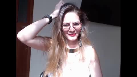 Snapshot of hanny_333 chatting on 02-05-25, 08:04 hanny_333 online show from 02-05-25, 08:04