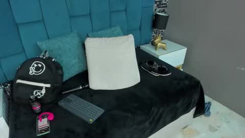 Snapshot of hanny_bliss chatting on 12-16-25, 11:26 Hanny online show from 12-16-25, 11:26