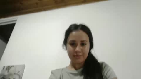 Snapshot of hanny_kail chatting on 10-10-25, 12:31 hanny online show from 10-10-25, 12:31