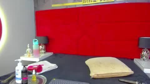 Snapshot of hanny_milf_ chatting on 02-05-25, 11:23 HANNY online show from 02-05-25, 11:23