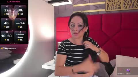 Snapshot of hanny_milf_ chatting on 02-27-25, 05:47 HANNY online show from 02-27-25, 05:47