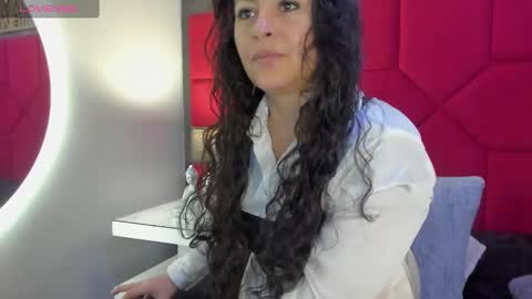 Snapshot of hanny_milf_ chatting on 03-01-25, 11:39 HANNY online show from 03-01-25, 11:39