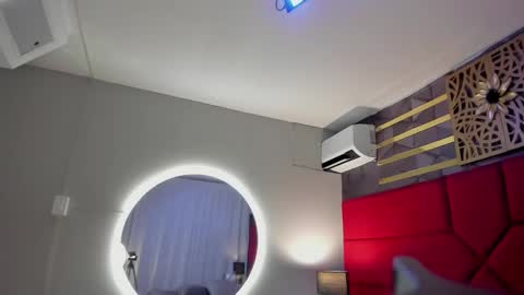 Snapshot of hanny_milf_ chatting on 03-04-25, 11:40 HANNY online show from 03-04-25, 11:40