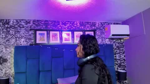 Snapshot of hanny_milf_ chatting on 10-28-25, 11:25 HANNY online show from 10-28-25, 11:25