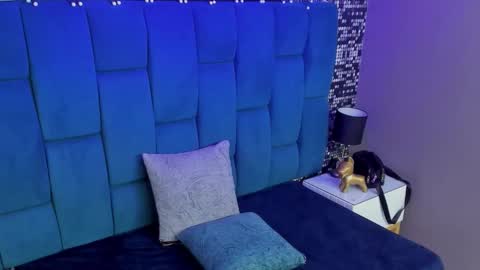 Snapshot of hanny_milf_ chatting on 10-29-25, 11:23 HANNY online show from 10-29-25, 11:23