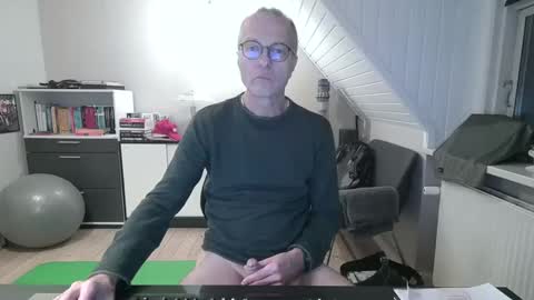 Hanse online show from 12-11-24, 04:42