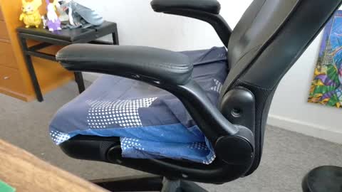 Snapshot of hansi63 chatting on 02-09-25, 10:53 charly online show from 02-09-25, 10:53