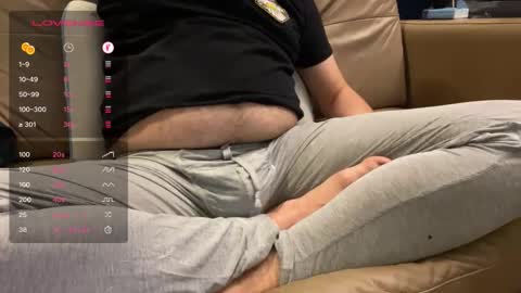 Snapshot of hansomeman2015 chatting on 12-16-25, 02:27 hansomeman2015 online show from 12-16-25, 02:27