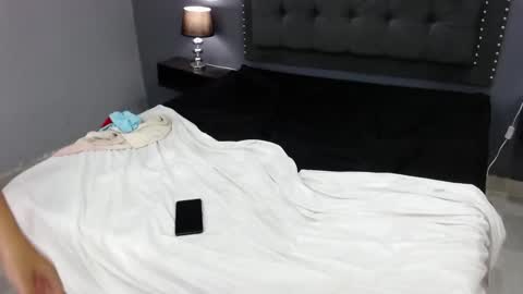 hanyo_and_cattie online show from 12-04-24, 05:33