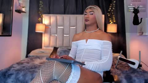 Hanzking01 online show from 10-25-25, 03:36