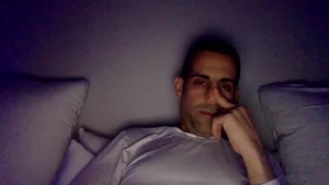 Snapshot of happy2334 chatting on 12-22-25, 01:41 skysky6969 online show from 12-22-25, 01:41