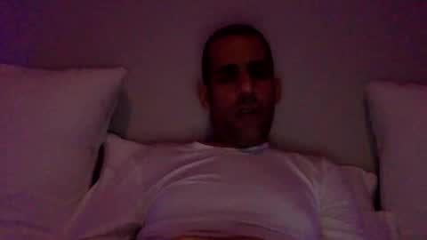 Snapshot of happy2334 chatting on 02-18-26, 05:42 skysky6969 online show from 02-18-26, 05:42