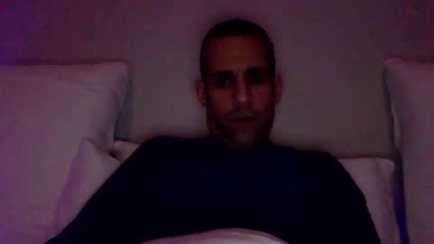 Snapshot of happy2334 chatting on 02-21-26, 05:58 skysky6969 online show from 02-21-26, 05:58