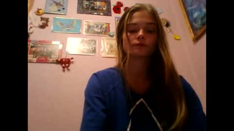 happyemily  online show from 11-17-25, 09:09