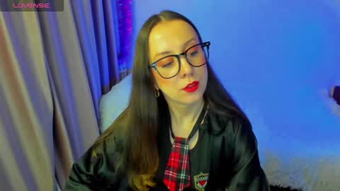 Stephanie online show from 01-17-26, 05:49